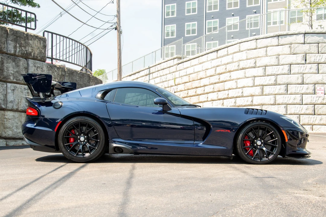 2016 Dodge Viper ACR 5th Gen - Image 4 of 31