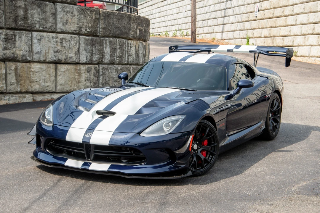 2016 Dodge Viper ACR 5th Gen - Image 2 of 31