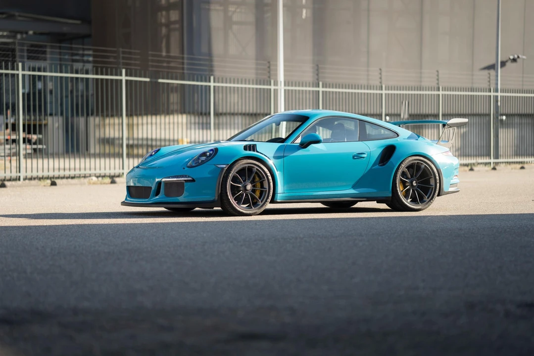 2016 Porsche 991 GT3 RS - Image 3 of 31