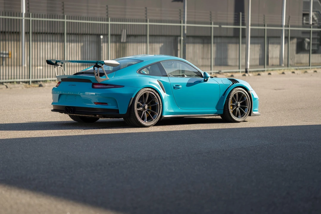 2016 Porsche 991 GT3 RS - Image 17 of 31