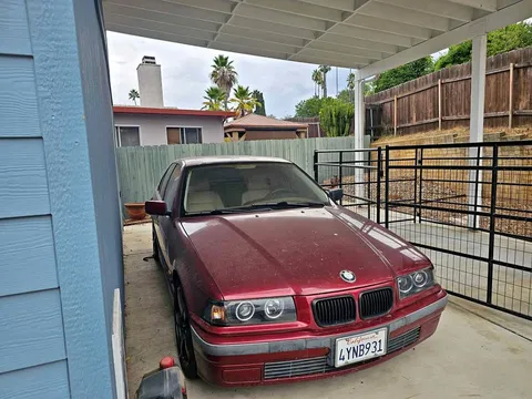 1997 BMW 318i