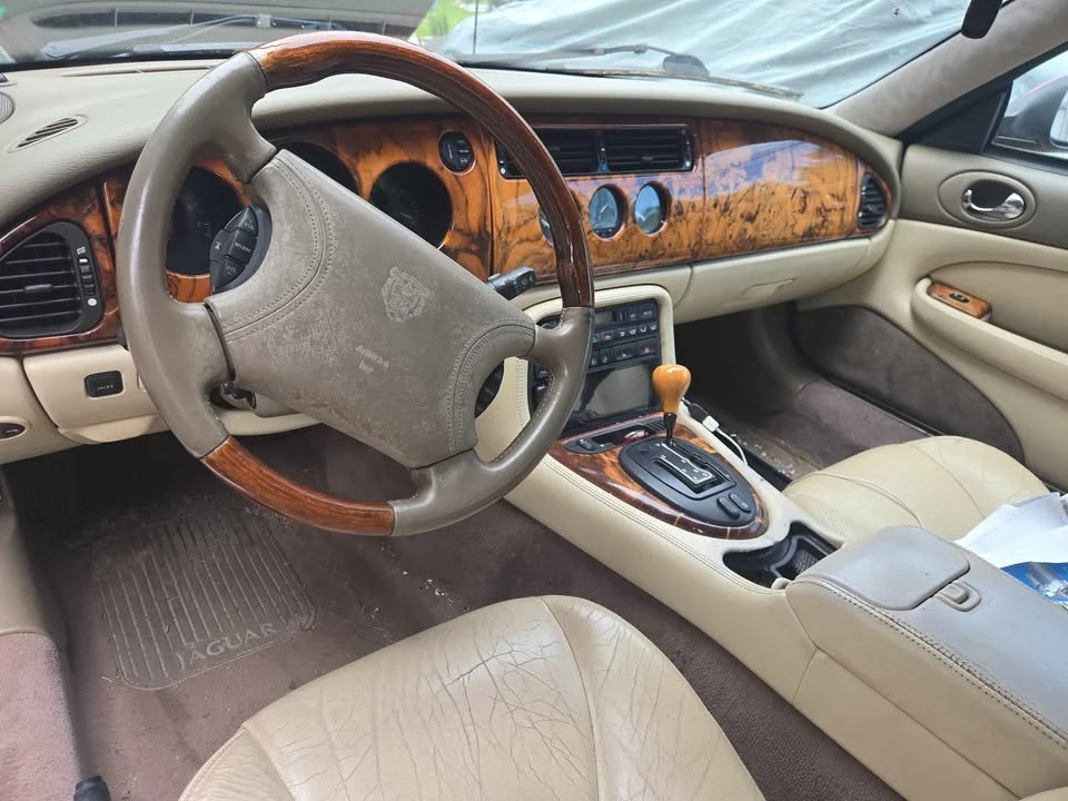 1997 Jaguar X100 XK8 - Image 4 of 10