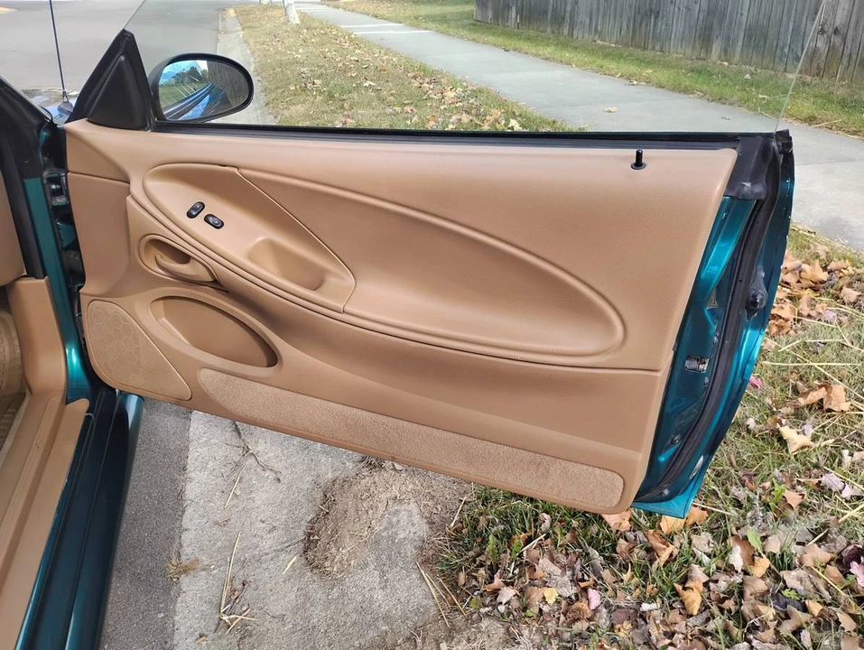 1997 Ford SN95 Mustang - Image 7 of 11