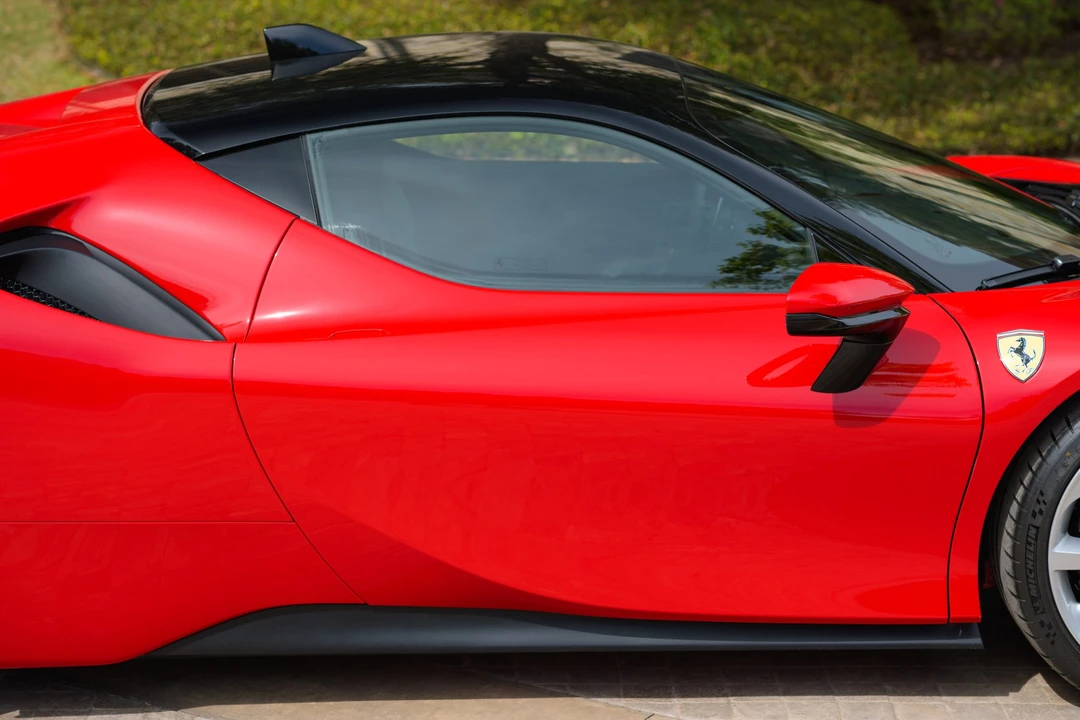 2021 Ferrari SF90 Stradale - Image 19 of 31