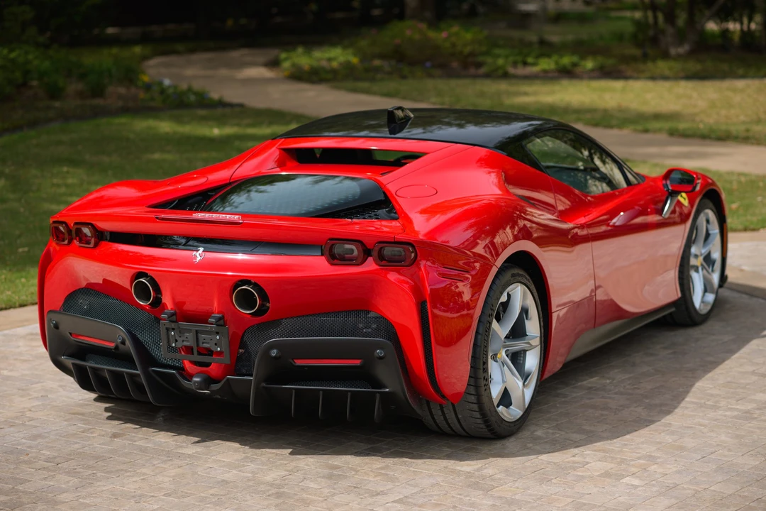 2021 Ferrari SF90 Stradale - Image 9 of 31