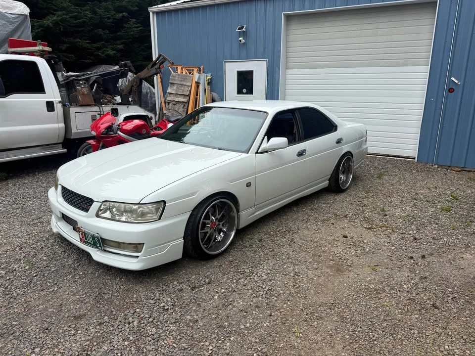 Nissan Laurel 8th Gen - Image 3 of 9