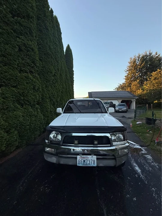 Toyota 4Runner 3rd Gen - Image 2 of 9