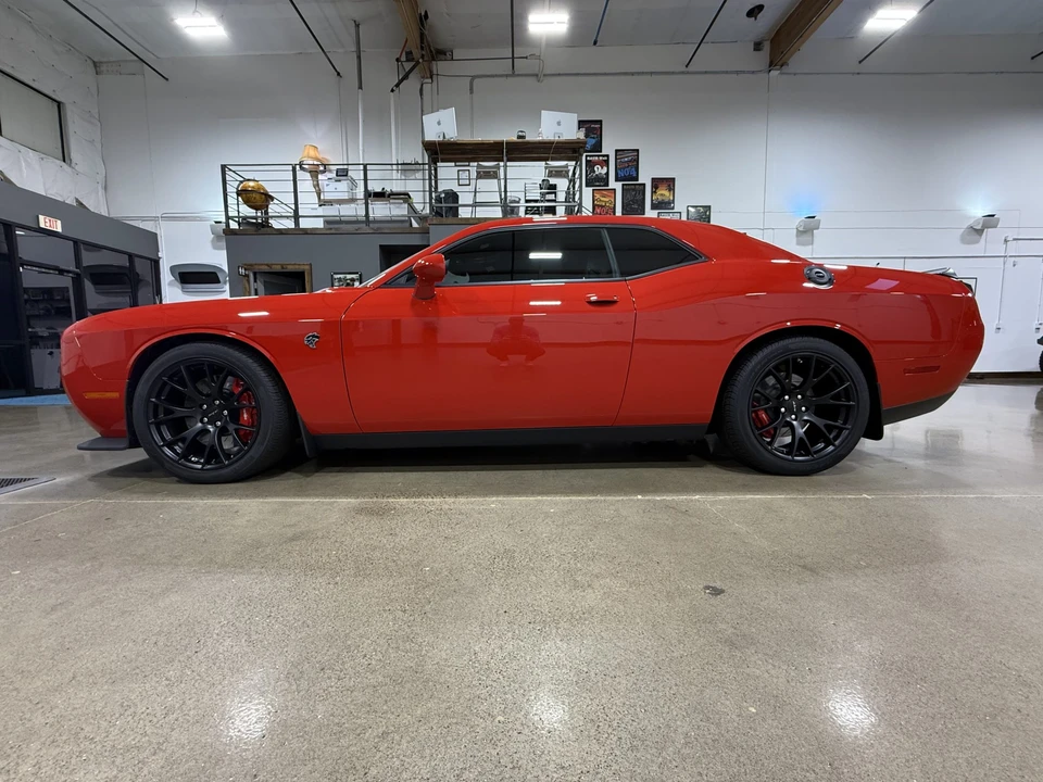 2015 Dodge Challenger SRT Hellcat 3rd Gen - Image 8 of 31