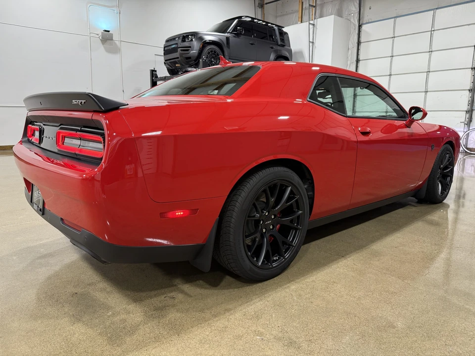 2015 Dodge Challenger SRT Hellcat 3rd Gen - Image 4 of 31