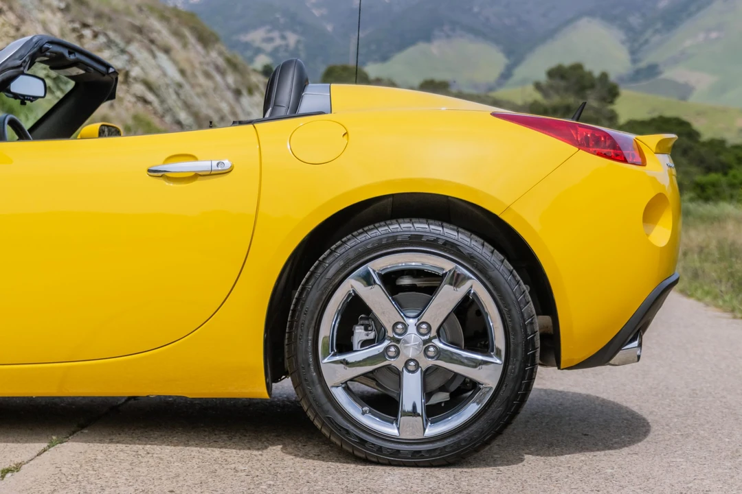 2008 Pontiac Solstice GXP - Image 29 of 31