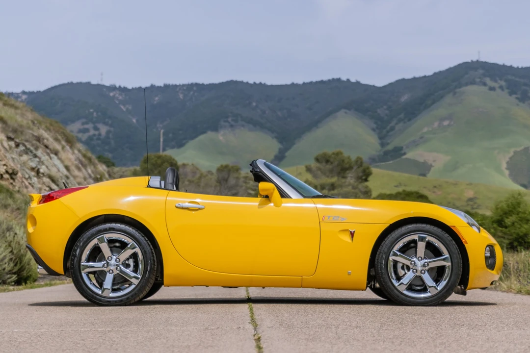 2008 Pontiac Solstice GXP - Image 18 of 31
