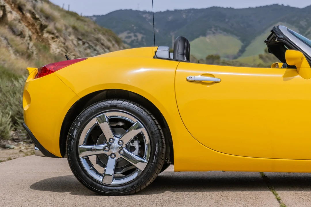 2008 Pontiac Solstice GXP - Image 30 of 31