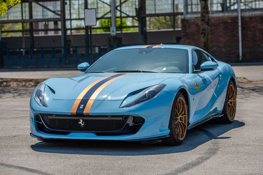 2020 Ferrari 812 Superfast - Image 17 of 31