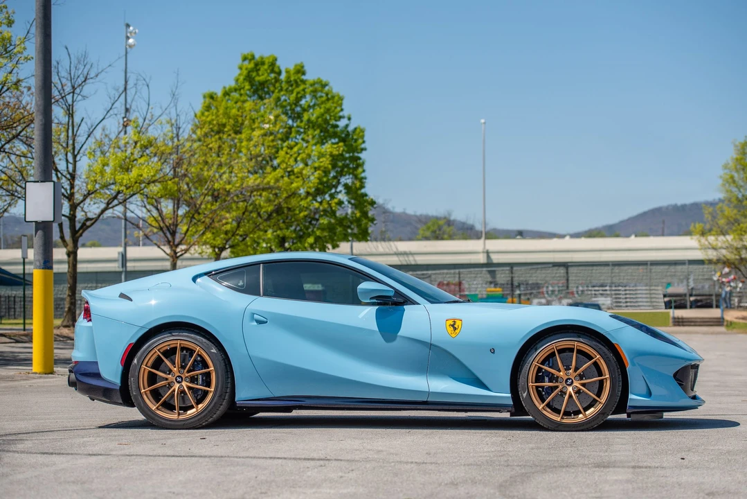 2020 Ferrari 812 Superfast - Image 27 of 31