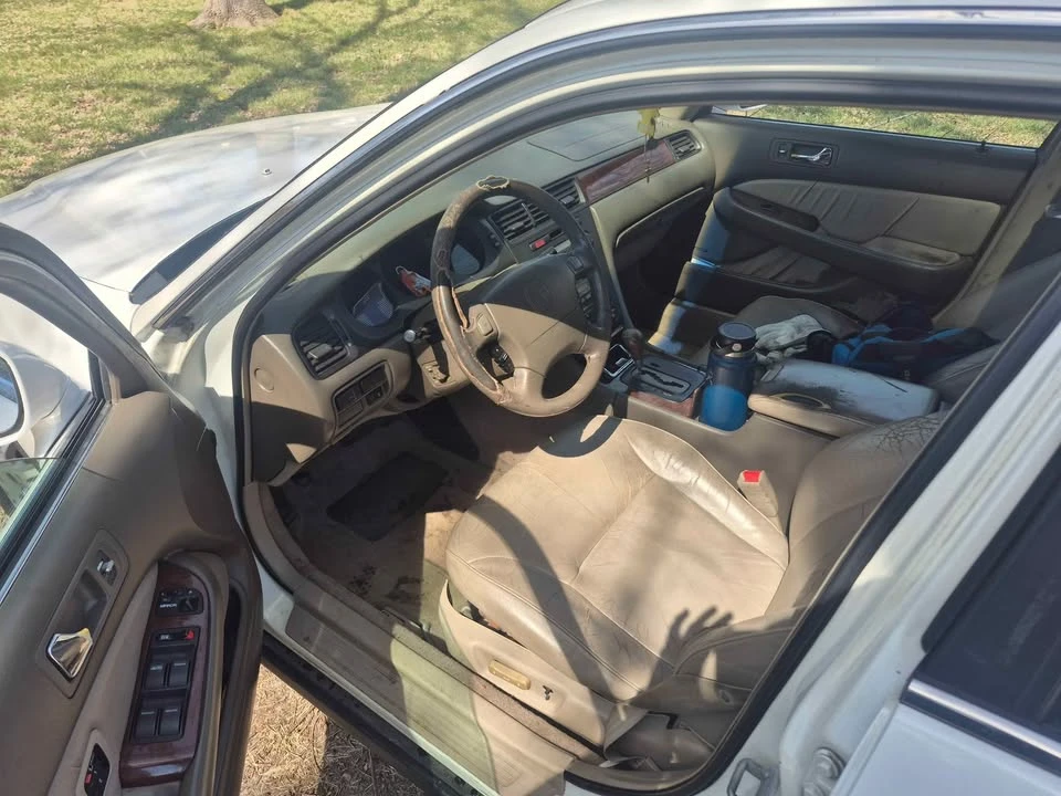 1998 Acura RL 1st Gen - Image 6 of 6