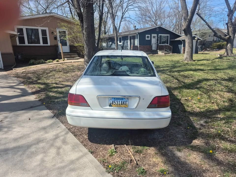 1998 Acura RL 1st Gen - Image 4 of 6