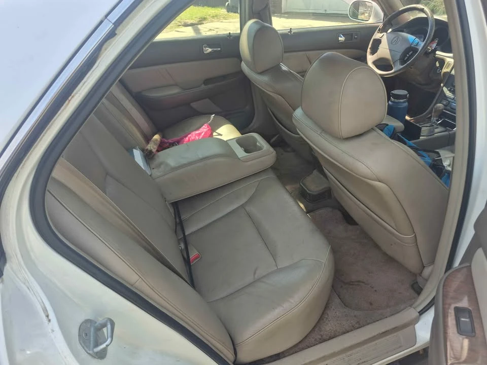 1998 Acura RL 1st Gen - Image 5 of 6