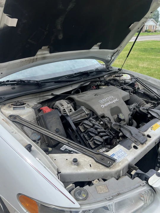 1998 Buick Regal - Image 8 of 15