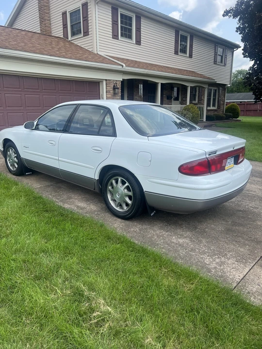 1998 Buick Regal - Image 5 of 15