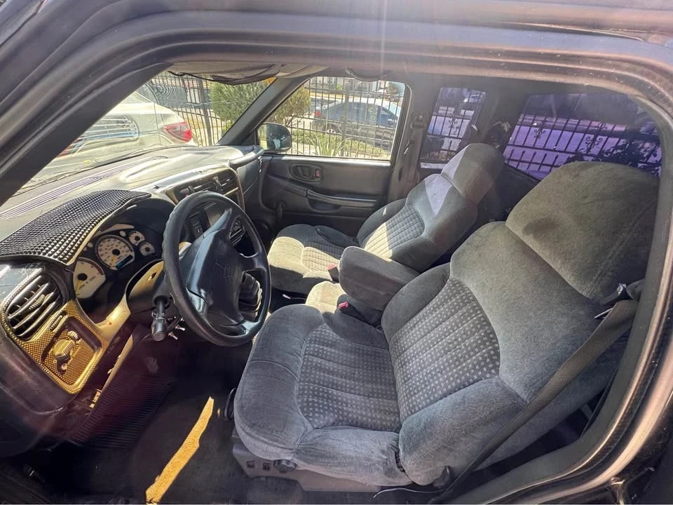 1998 Chevrolet S-10 - Image 10 of 10