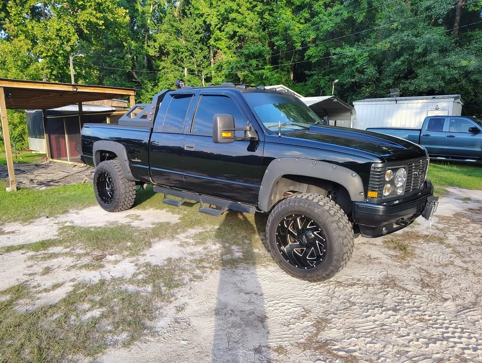 GMC C/K 3rd Gen - Image 7 of 8