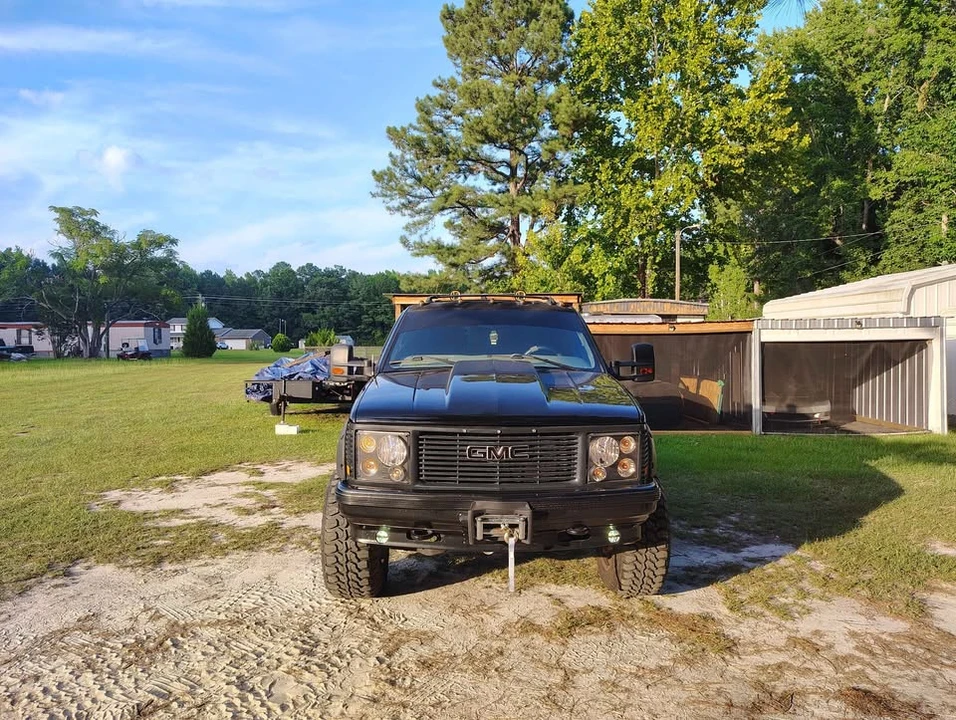 GMC C/K 3rd Gen - Image 6 of 8