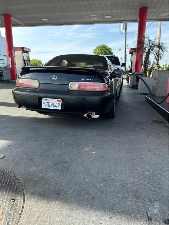 1998 Lexus SC400 - Image 4 of 5
