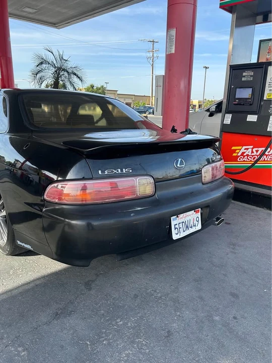 1998 Lexus SC400 - Image 5 of 5
