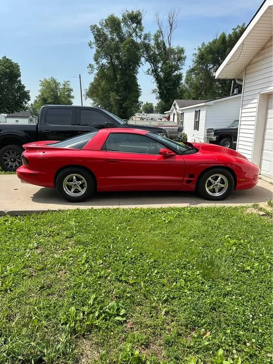 1998 Pontiac Firebird Formula 4th Gen - Image 9 of 13
