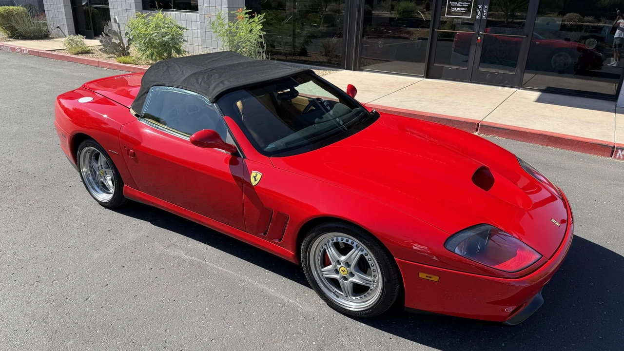 2001 Ferrari 550 Barchetta Pininfarina - Image 29 of 31