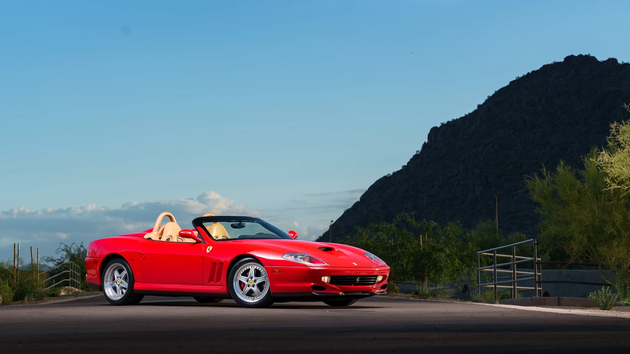 2001 Ferrari 550 Barchetta Pininfarina - Image 10 of 31