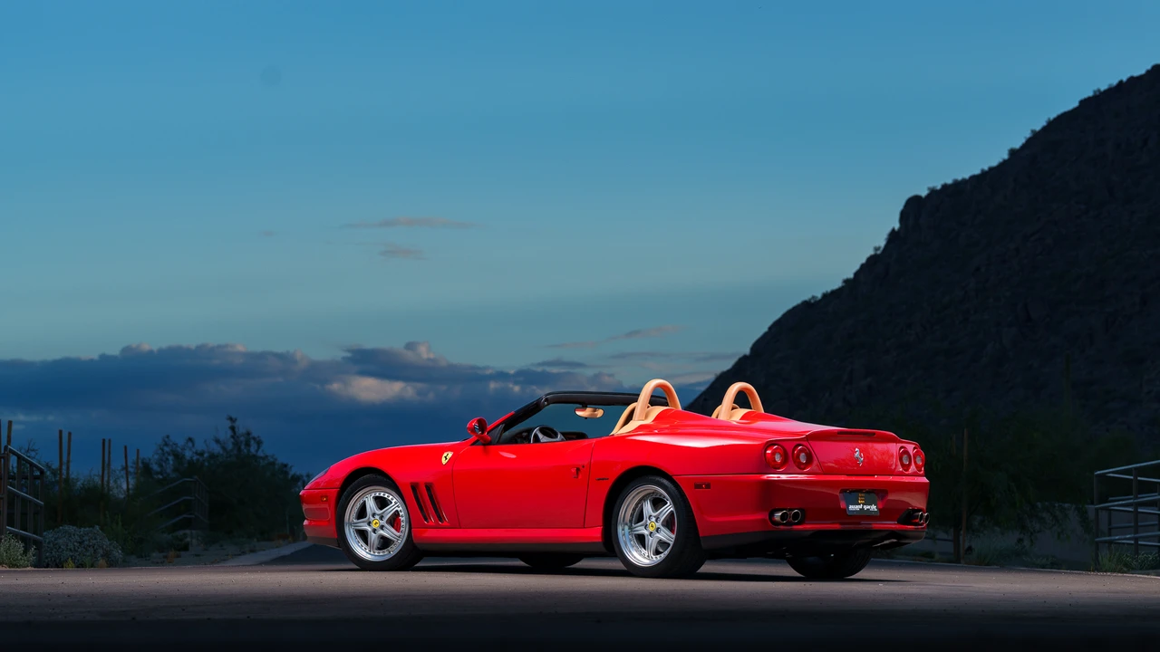 2001 Ferrari 550 Barchetta Pininfarina - Image 23 of 31