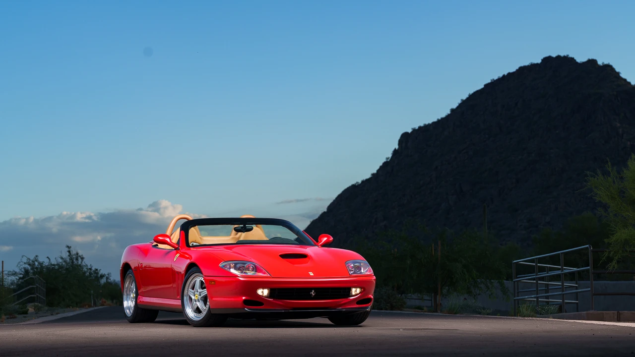2001 Ferrari 550 Barchetta Pininfarina - Image 9 of 31