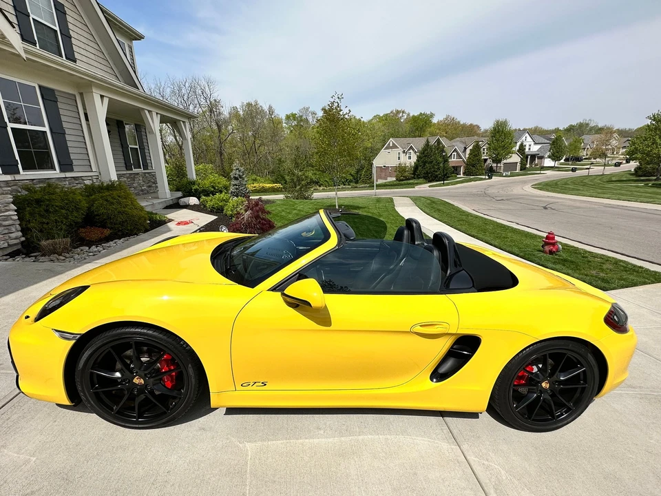 2015 Porsche 981 Boxster GTS - Image 4 of 17