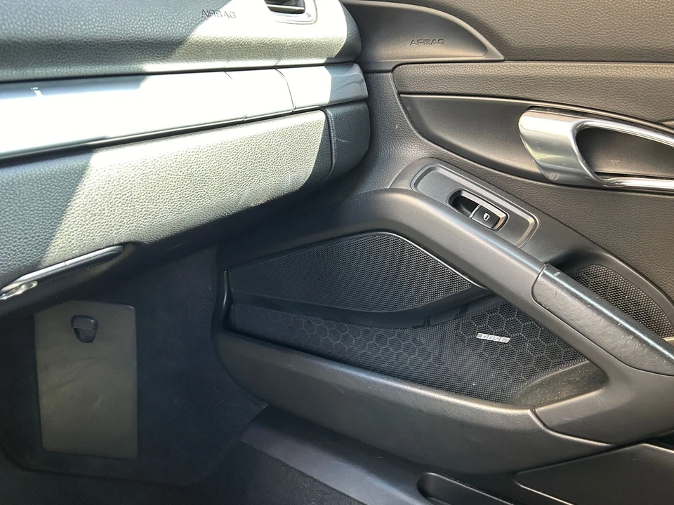 2013 Porsche 981 Boxster - Image 10 of 15