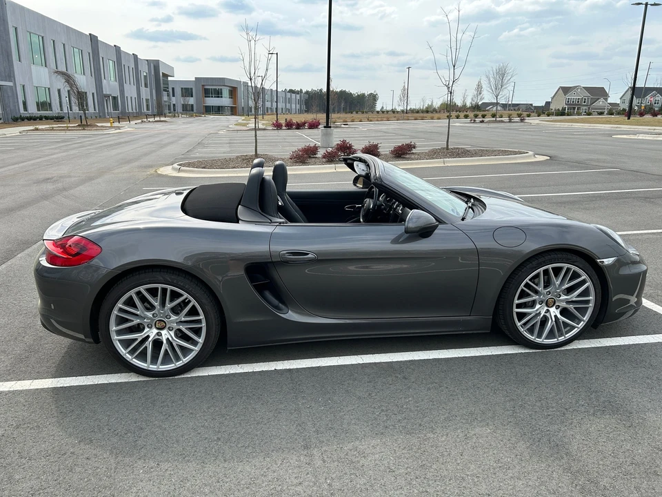 2013 Porsche 981 Boxster - Image 2 of 17