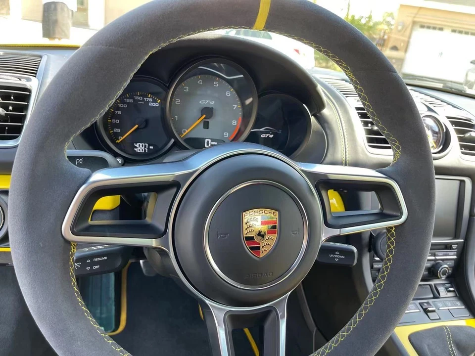 2016 Porsche 981 Cayman GT4 - Image 17 of 18