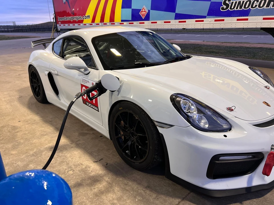 2016 Porsche 981 Cayman GT4 Clubsport - Image 15 of 17
