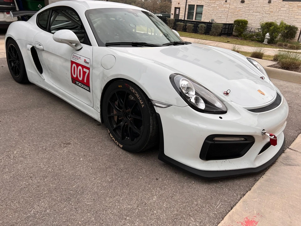 2016 Porsche 981 Cayman GT4 Clubsport - Image 4 of 17