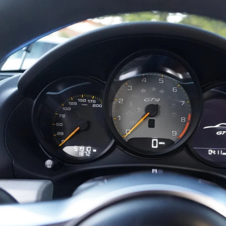 2016 Porsche 981 Cayman GT4 - Image 9 of 10
