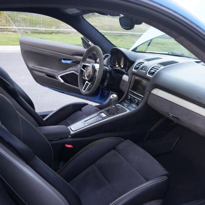 2016 Porsche 981 Cayman GT4 - Image 6 of 10