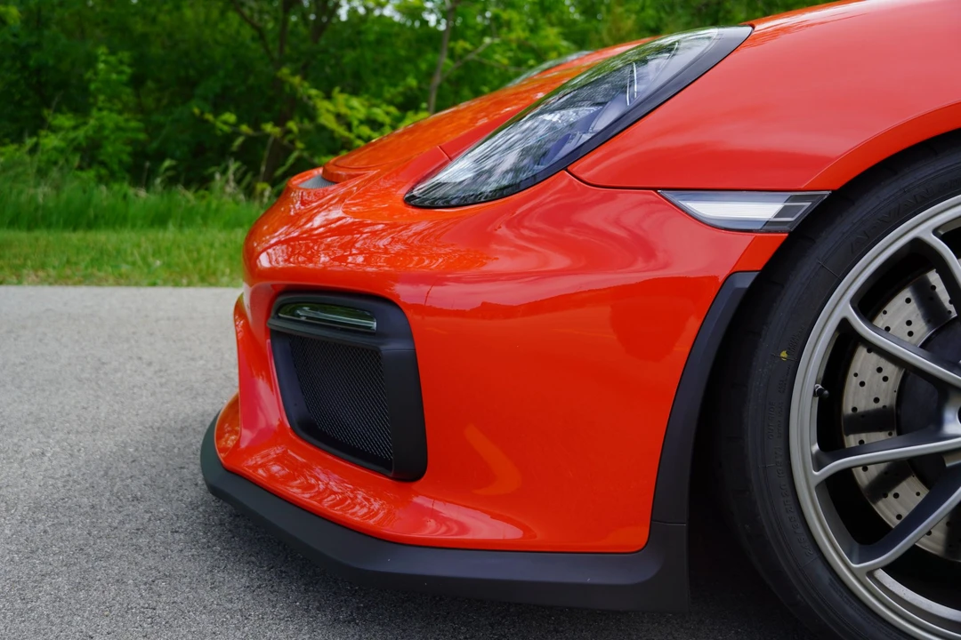 2016 Porsche 981 Cayman GT4 - Image 15 of 31