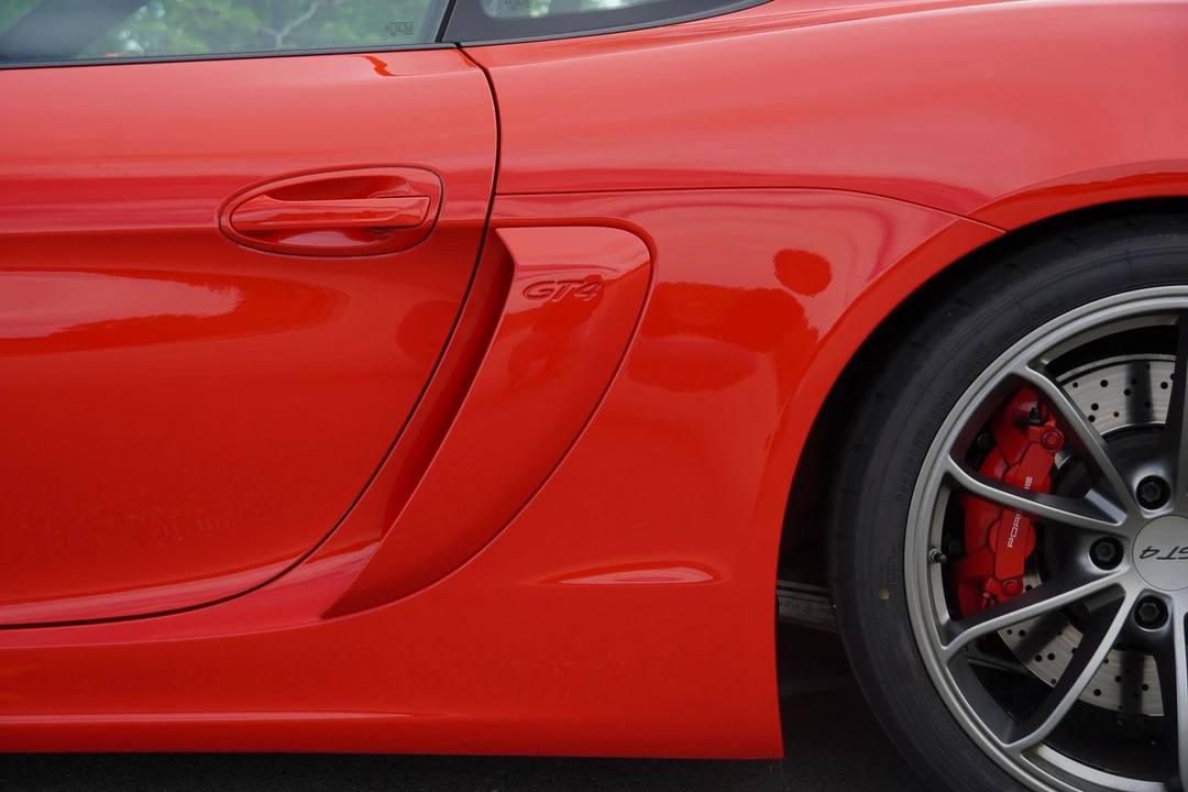 2016 Porsche 981 Cayman GT4 - Image 17 of 31