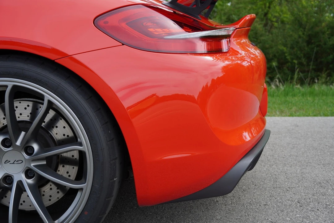 2016 Porsche 981 Cayman GT4 - Image 18 of 31
