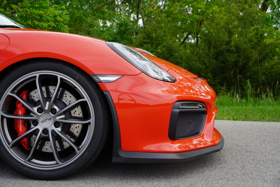 2016 Porsche 981 Cayman GT4 - Image 28 of 31