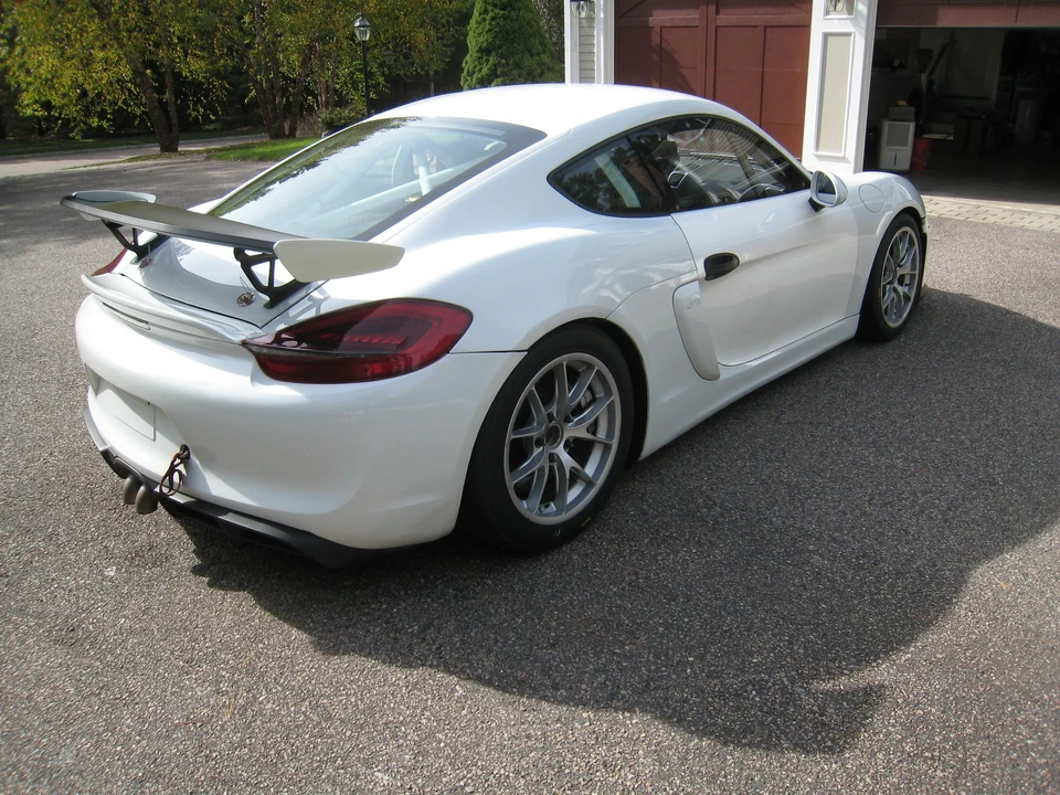2016 Porsche 981 Cayman GT4 Clubsport - Image 3 of 14