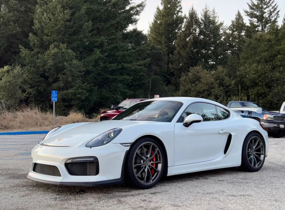 2016 Porsche 981 Cayman GT4 - Image 7 of 11