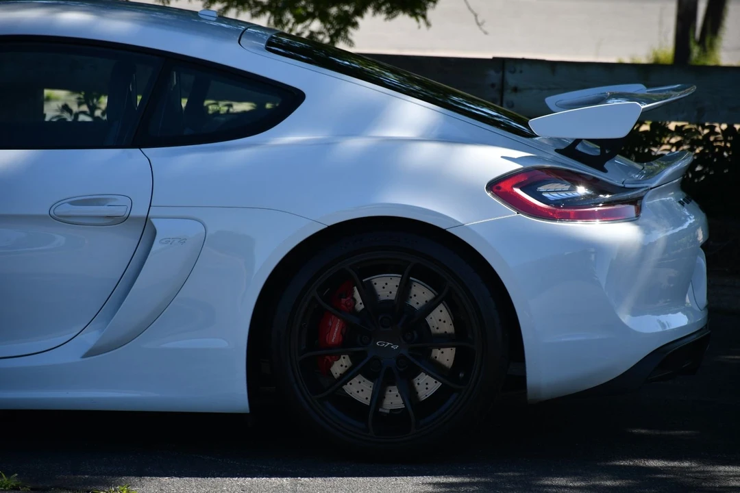 2016 Porsche 981 Cayman GT4 - Image 10 of 13
