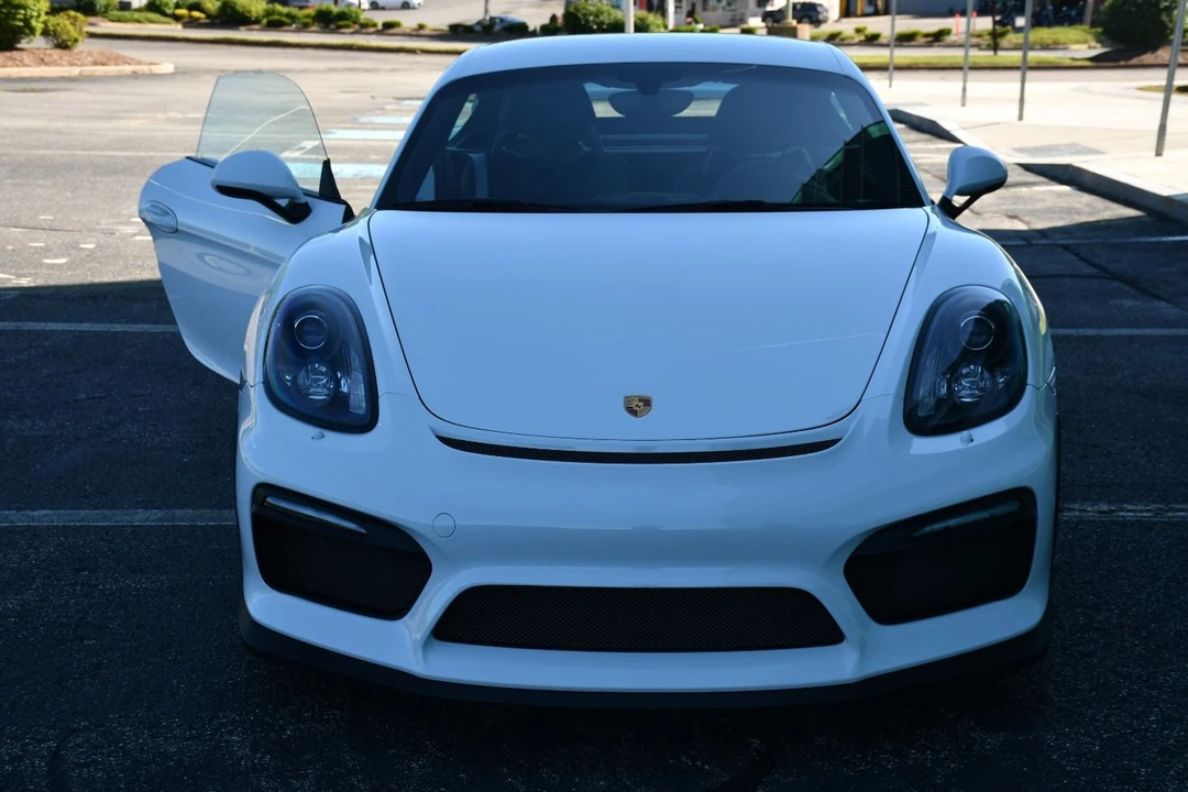 2016 Porsche 981 Cayman GT4 - Image 3 of 13