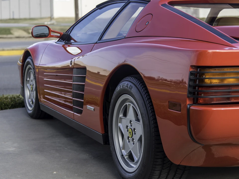 1988 Ferrari Testarossa - Image 10 of 31